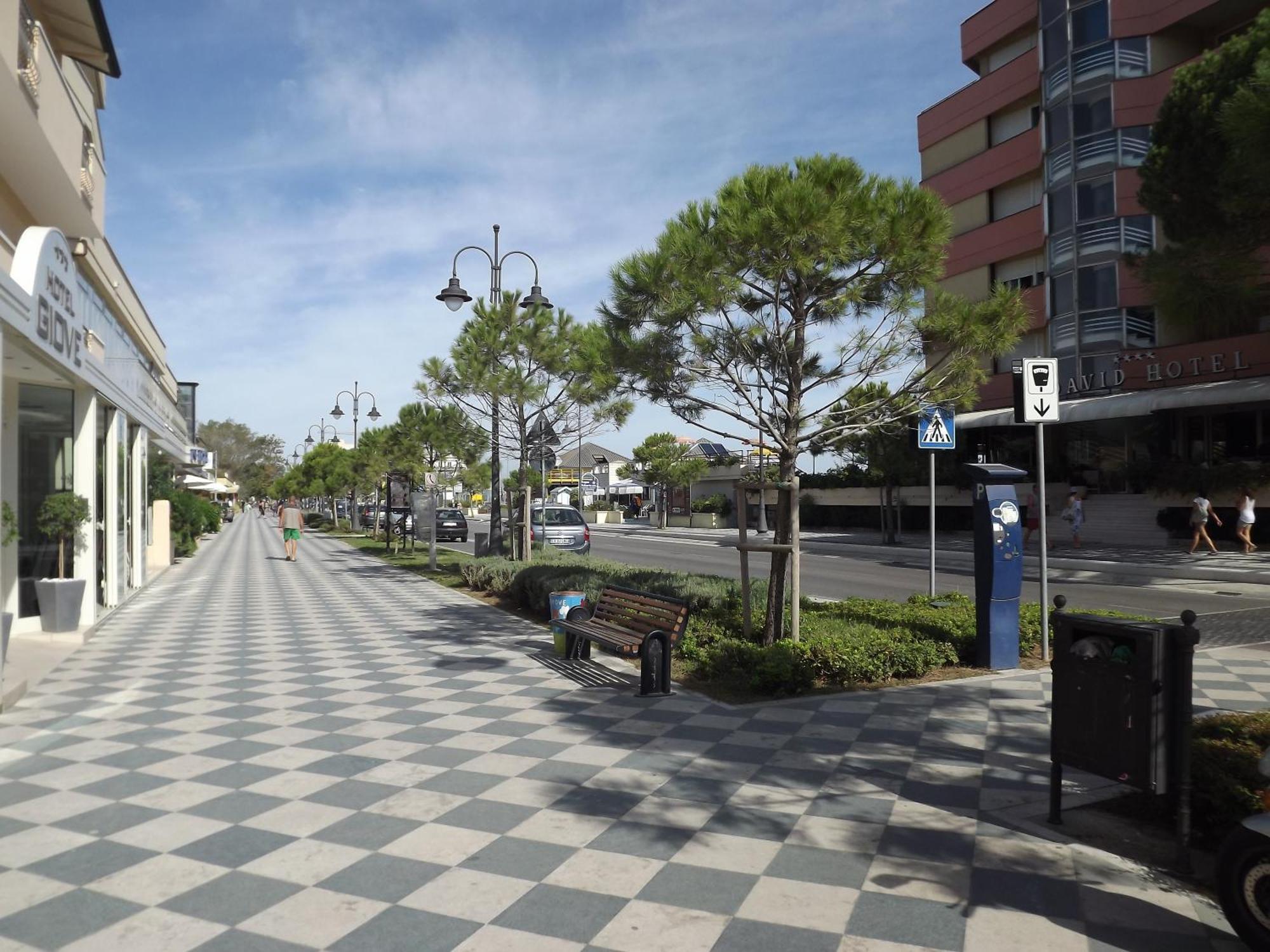 Hotel Atmosfere Beach Cesenatico Extérieur photo